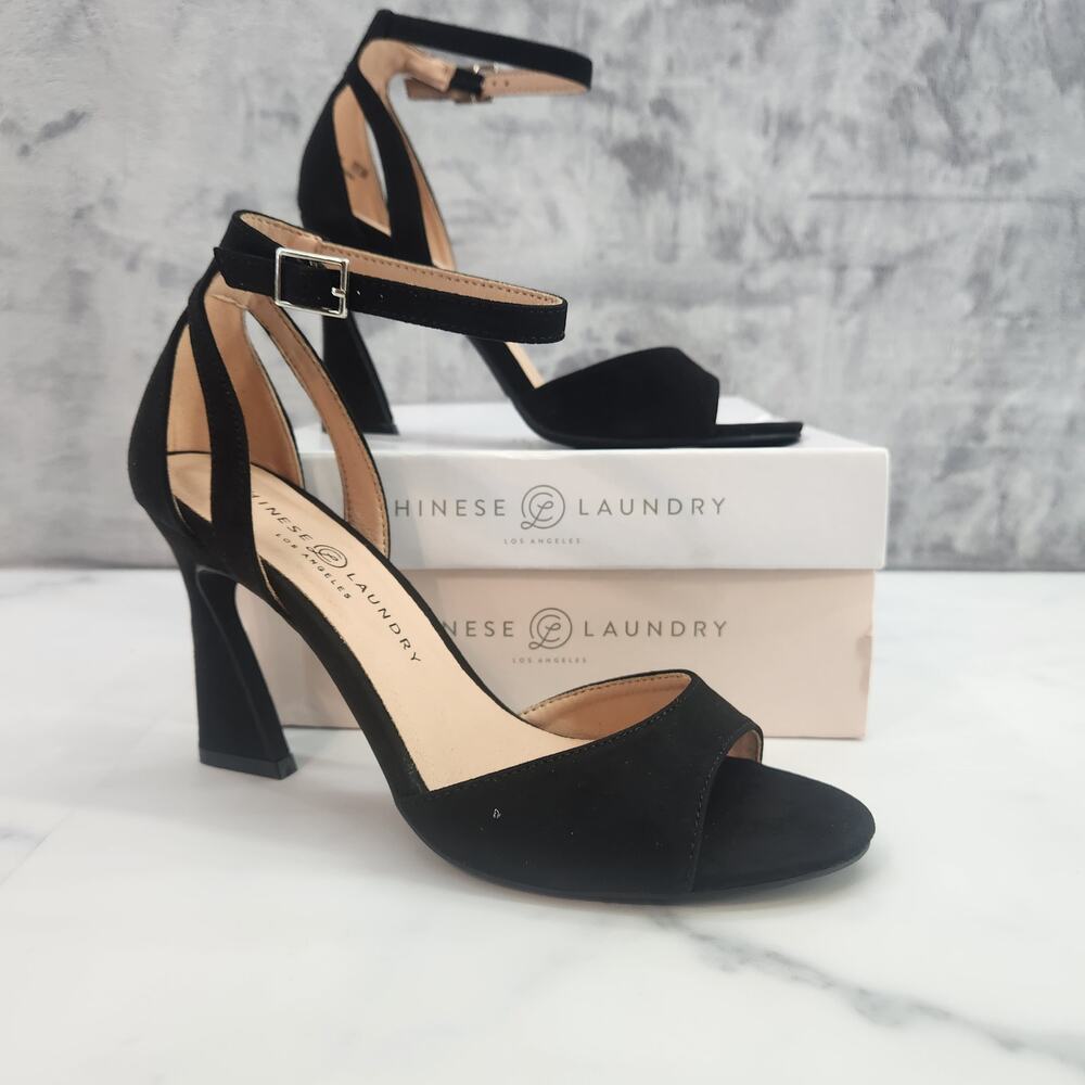 NIB Chinese Laundry Robby Open Toe Black Fine Suede Heels 7 US 37.5 EU classy